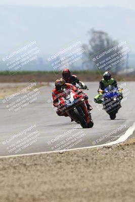 media/Jun-07-2025-TrackDaz (Sat) [[4413525952]]/B Group/220pm (Turn 9)/
